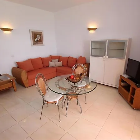 Paloma Mit Terrasse Und Gemeinschaftspool * غيا ذي إسورا